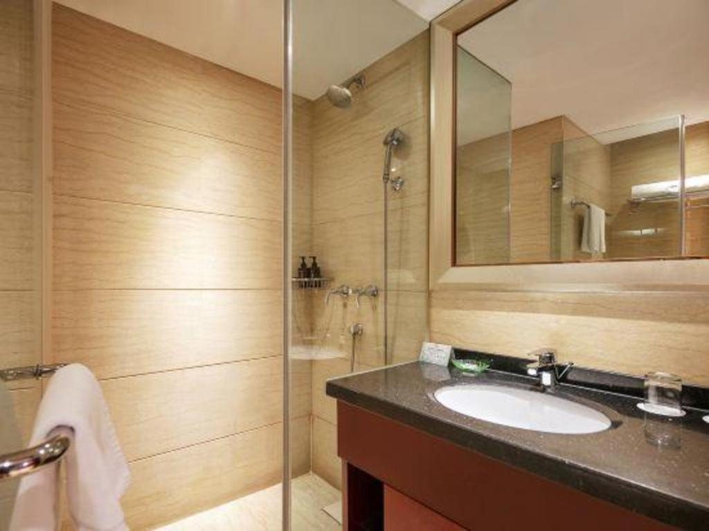 Howard Johnson By Wyndham Sunshine Plaza Ningbo Exterior foto